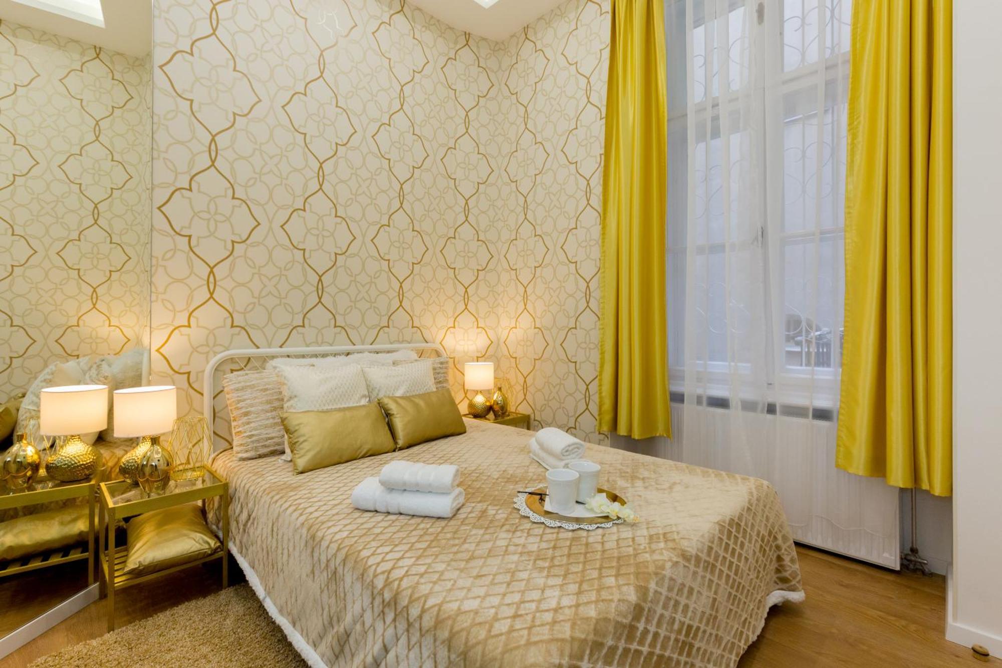 K4 Studio Apartments บูดาเปสต์ ภายนอก รูปภาพ